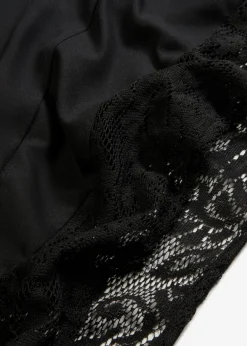 Blusa tipo túnica con aplicaciones