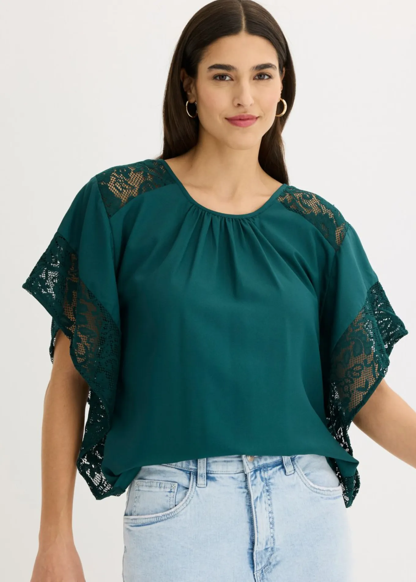 Blusa tipo túnica con aplicaciones