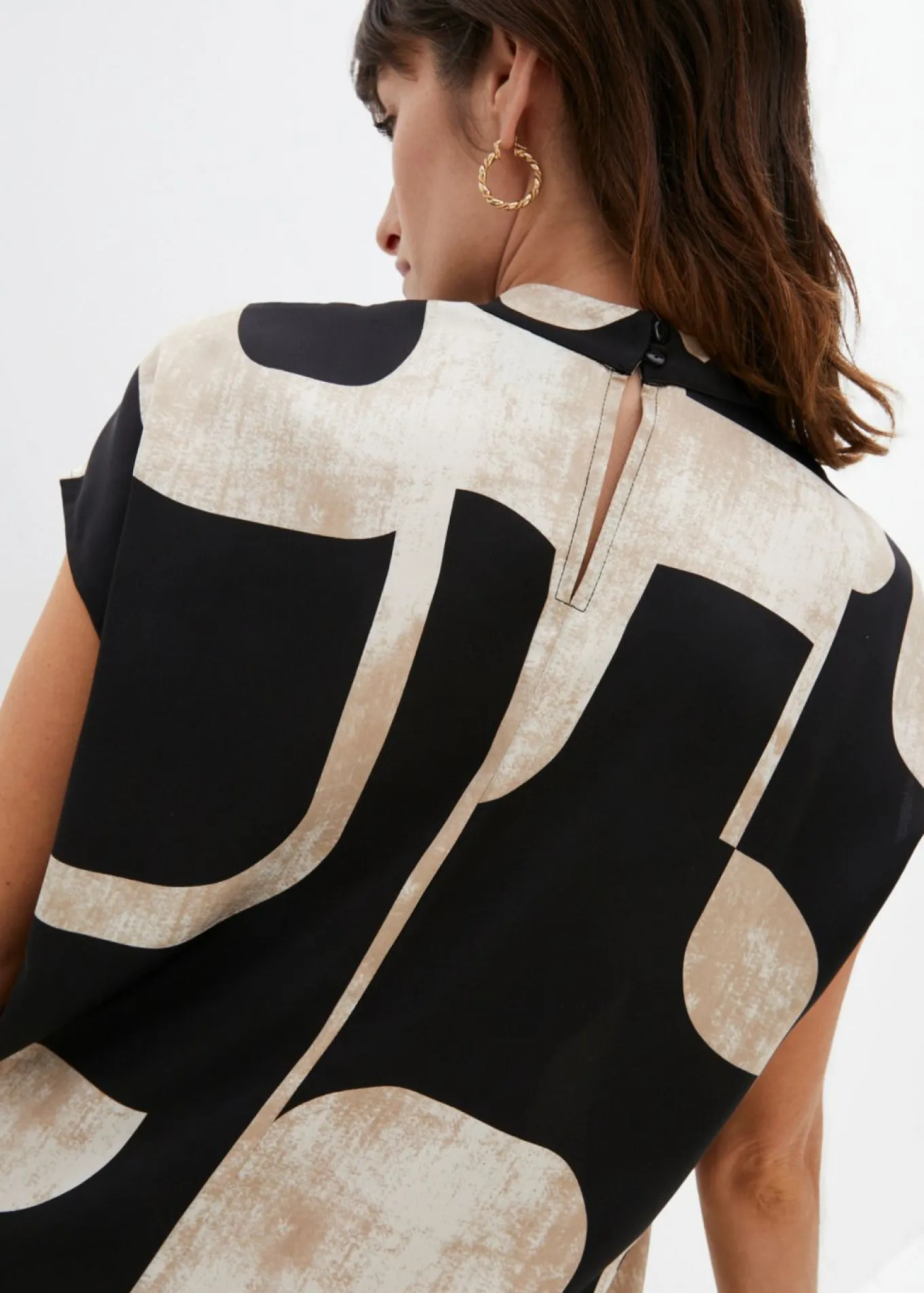 Blusa tipo túnica de staén