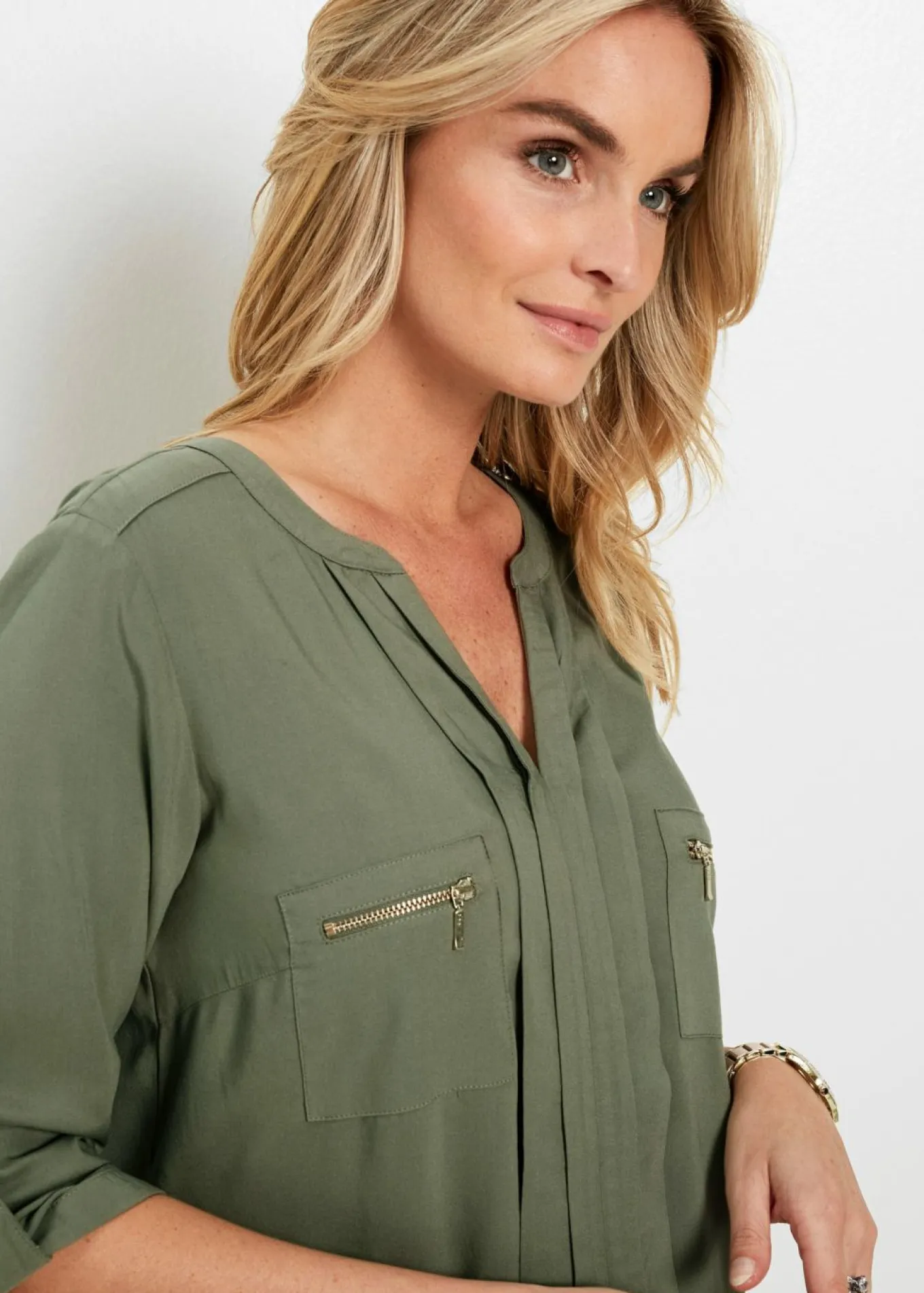 Blusa tipo túnica de viscosa fluida