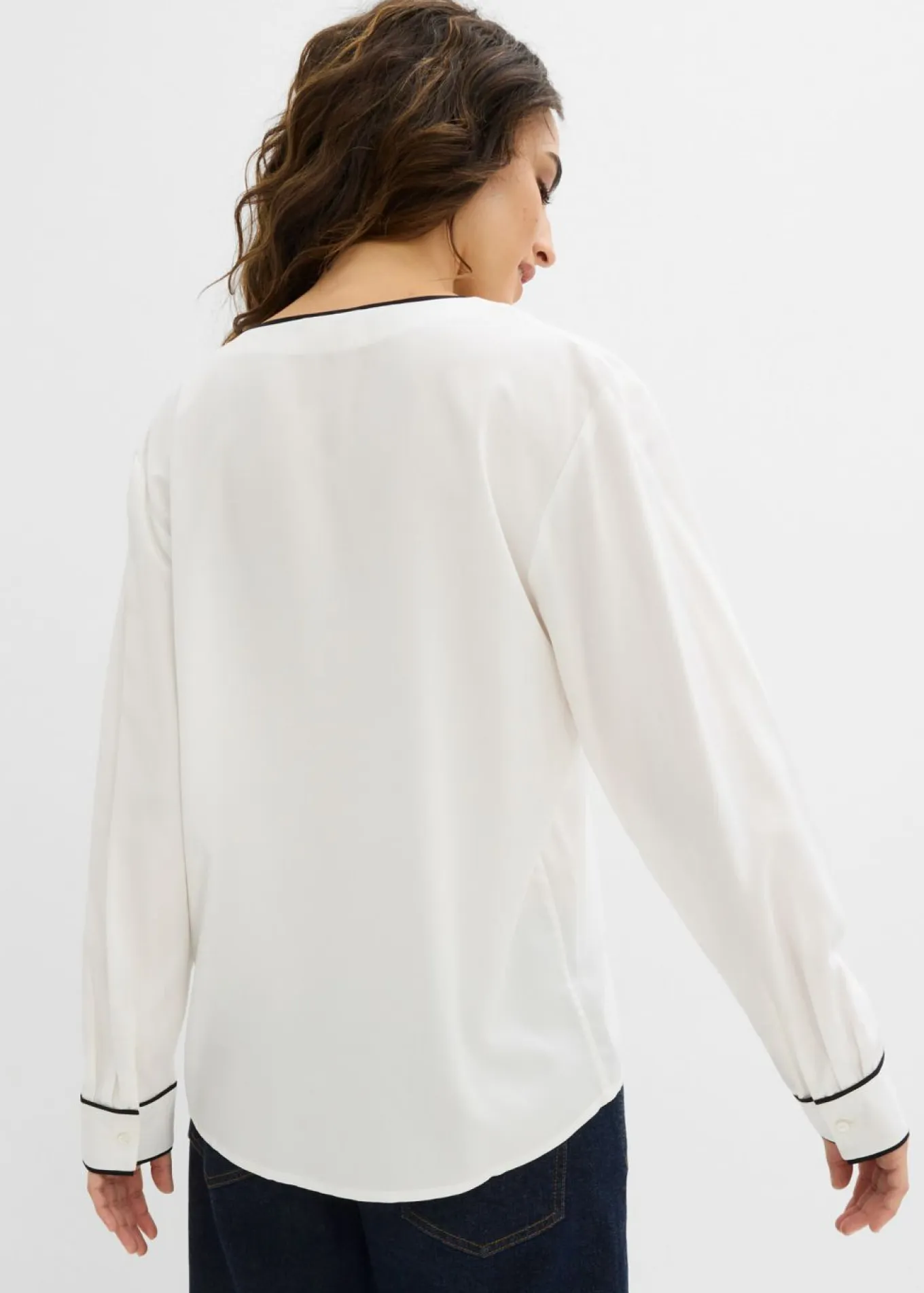 Blusa tipo túnica de viscosa fluida
