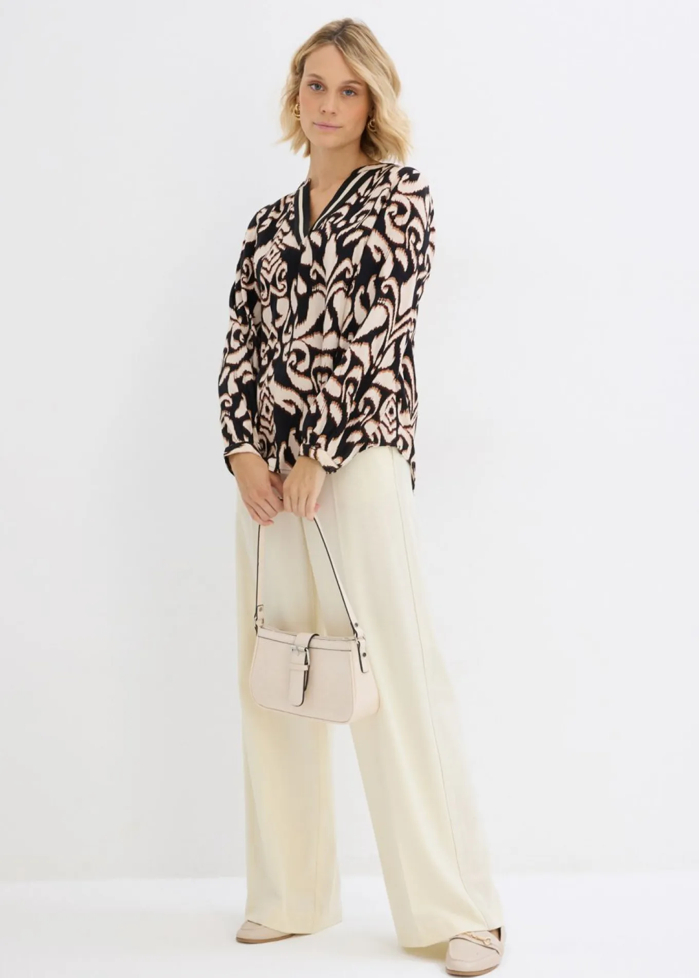 Blusa tipo túnica de viscosa fluida