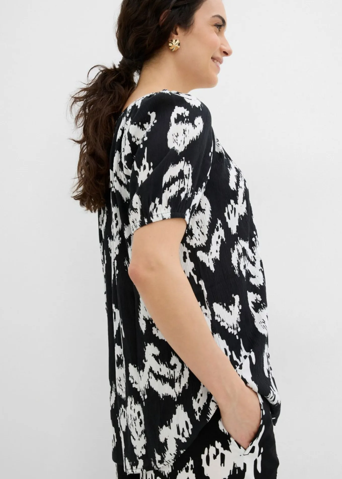 Blusa tipo túnica de viscosa arrugada