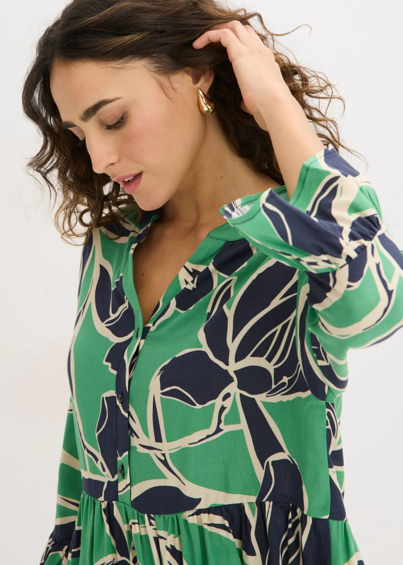 Blusa tipo túnica de viscosa fluida