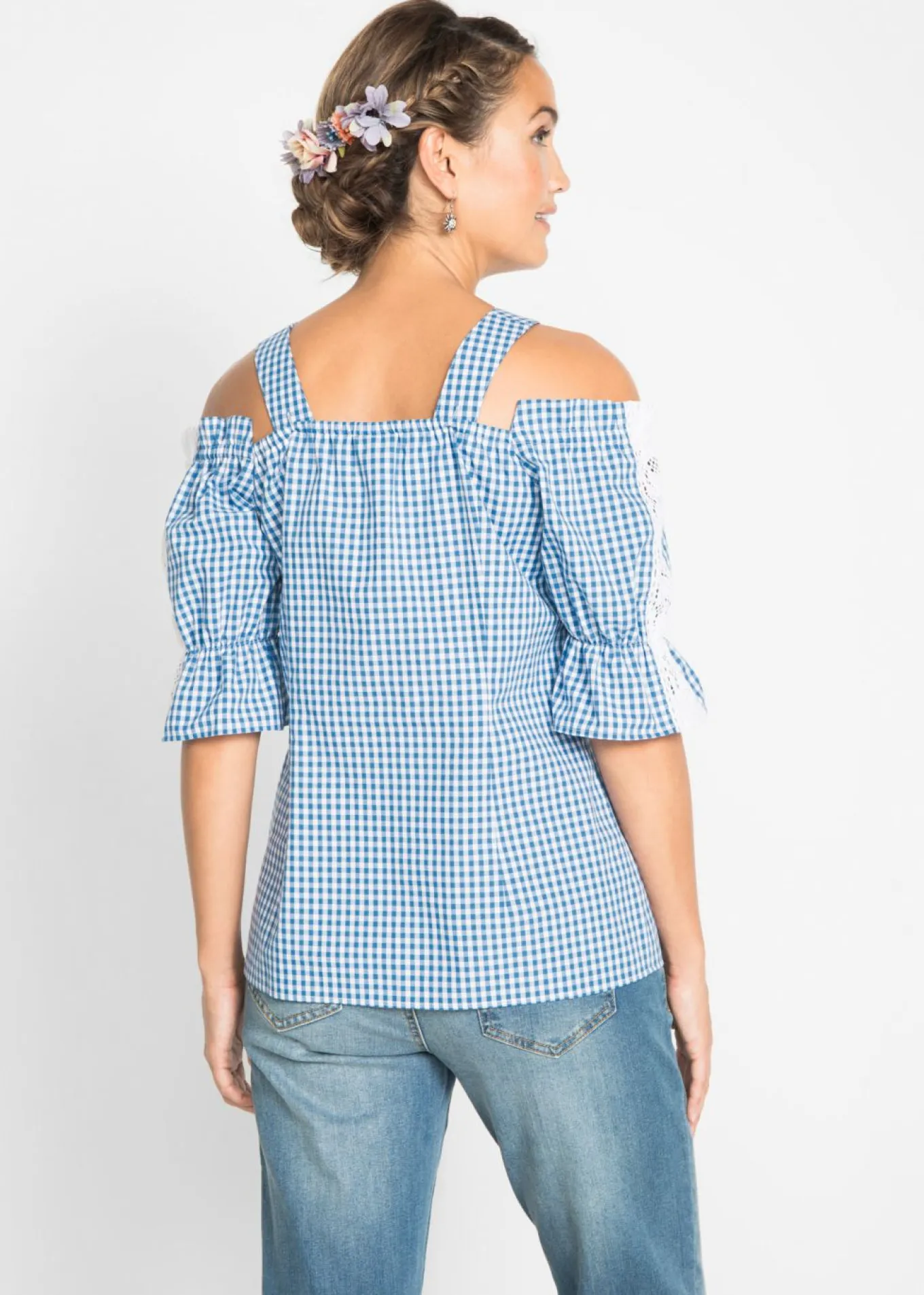 Blusa tradicional con media manga