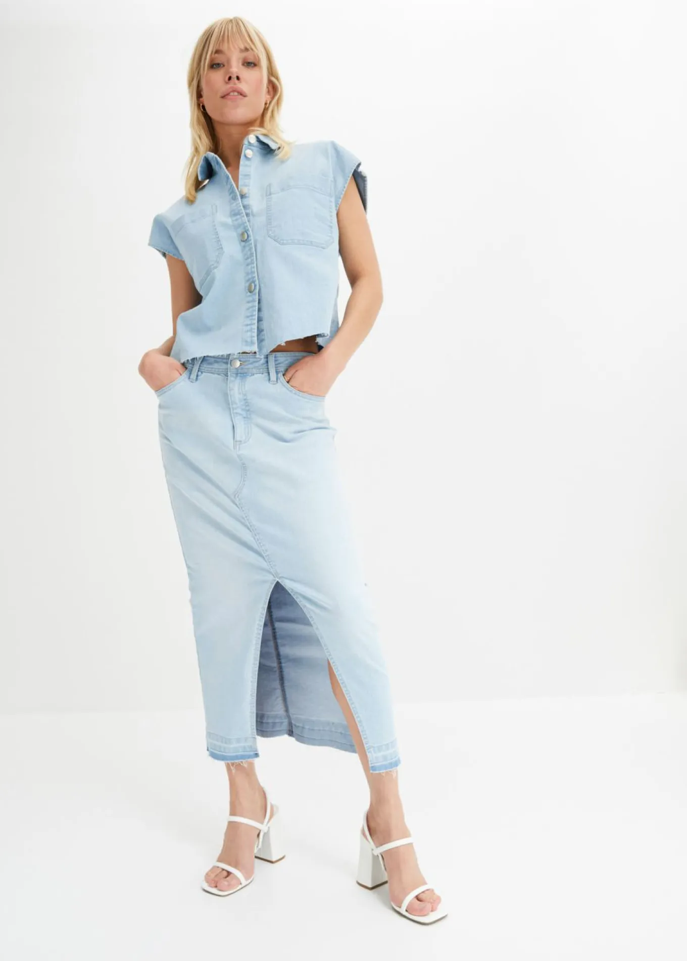 Blusa vaquera boxy, corta