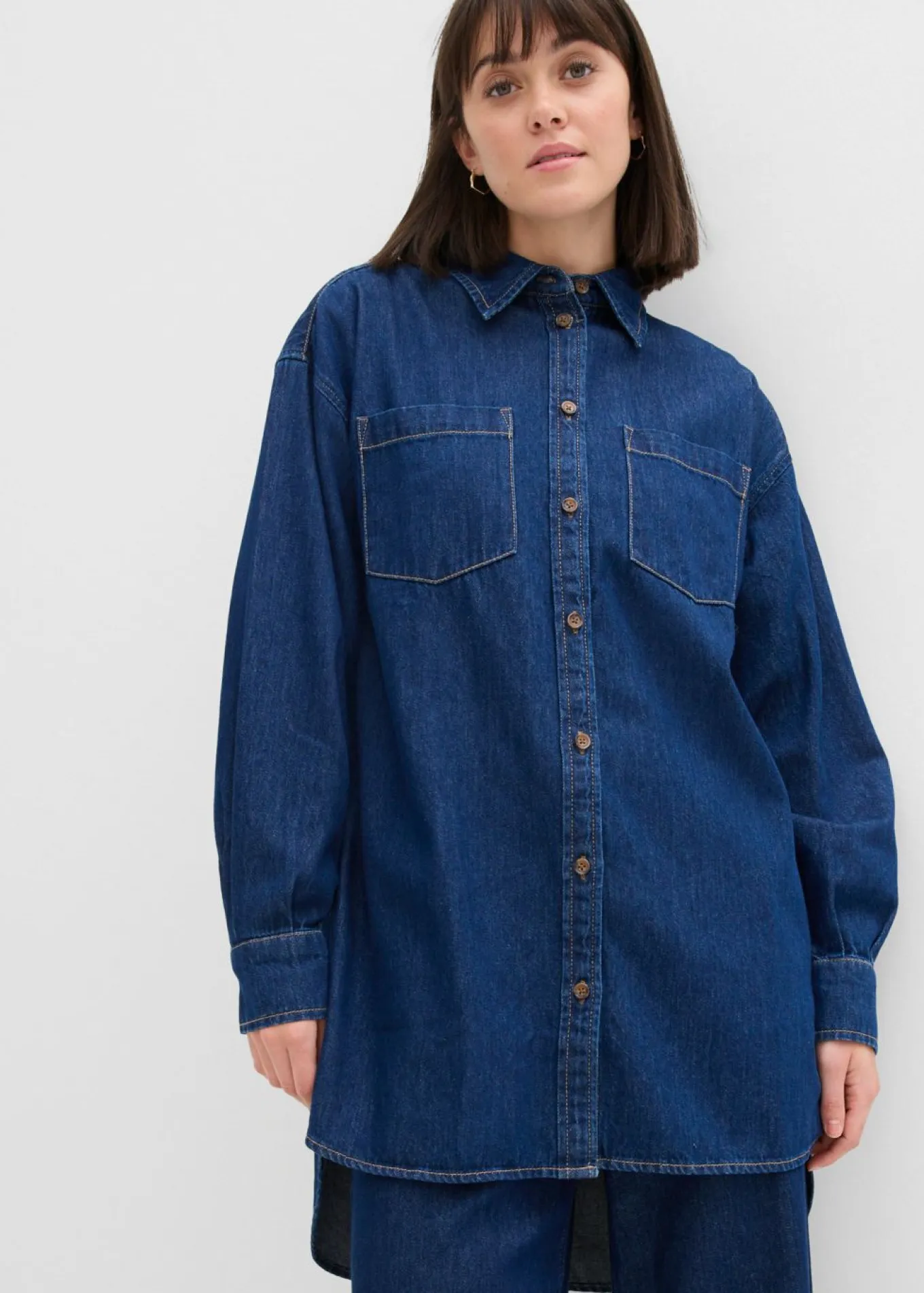 Blusa vaquera de tejido vaquero grueso de algodón puro con corte holgado