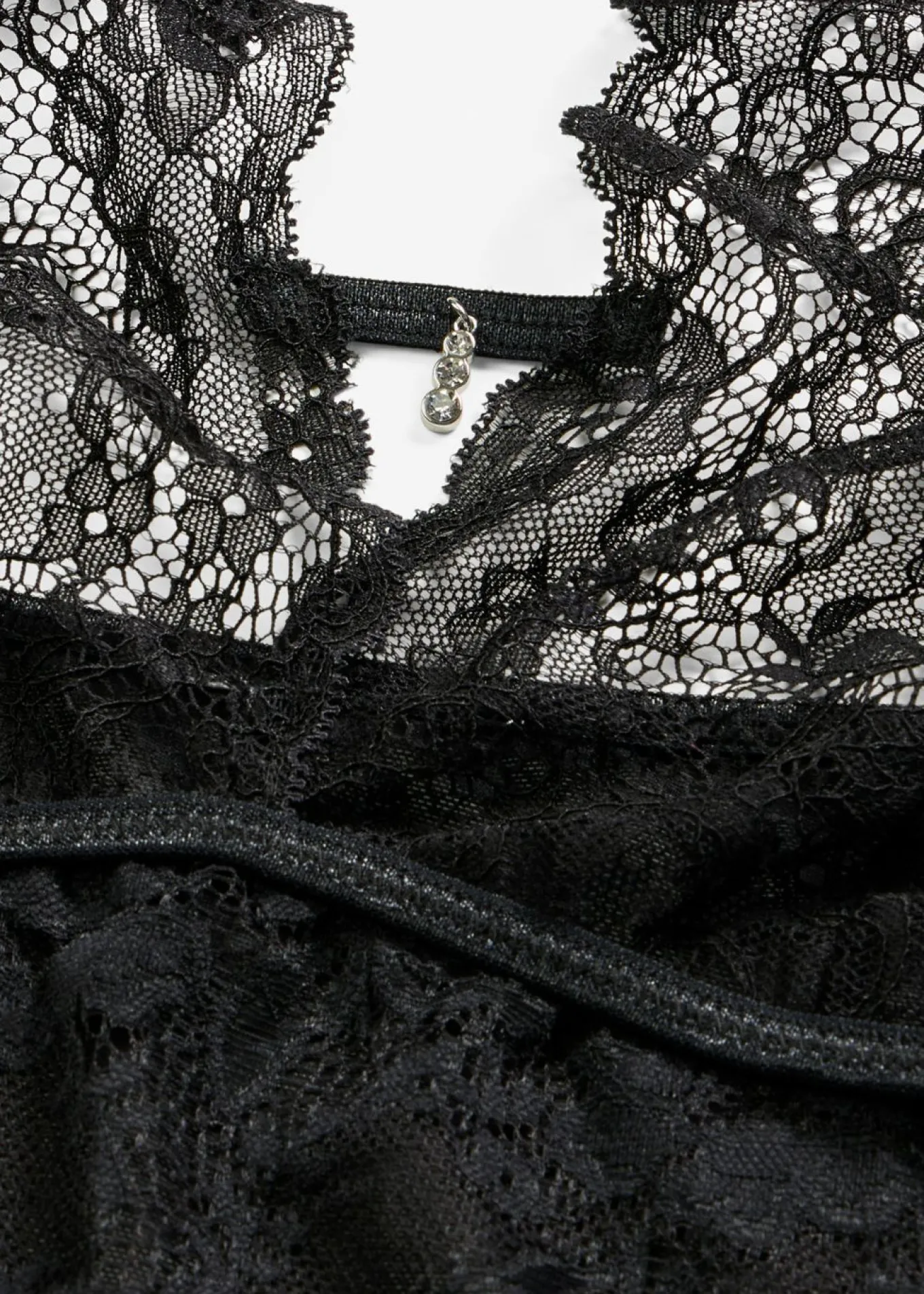 Body de tanga con abertura