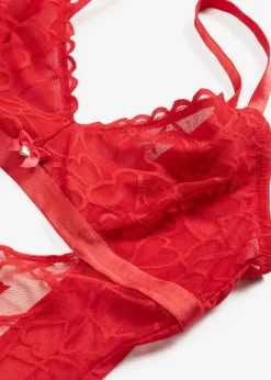 Body de tanga con encaje de corazones