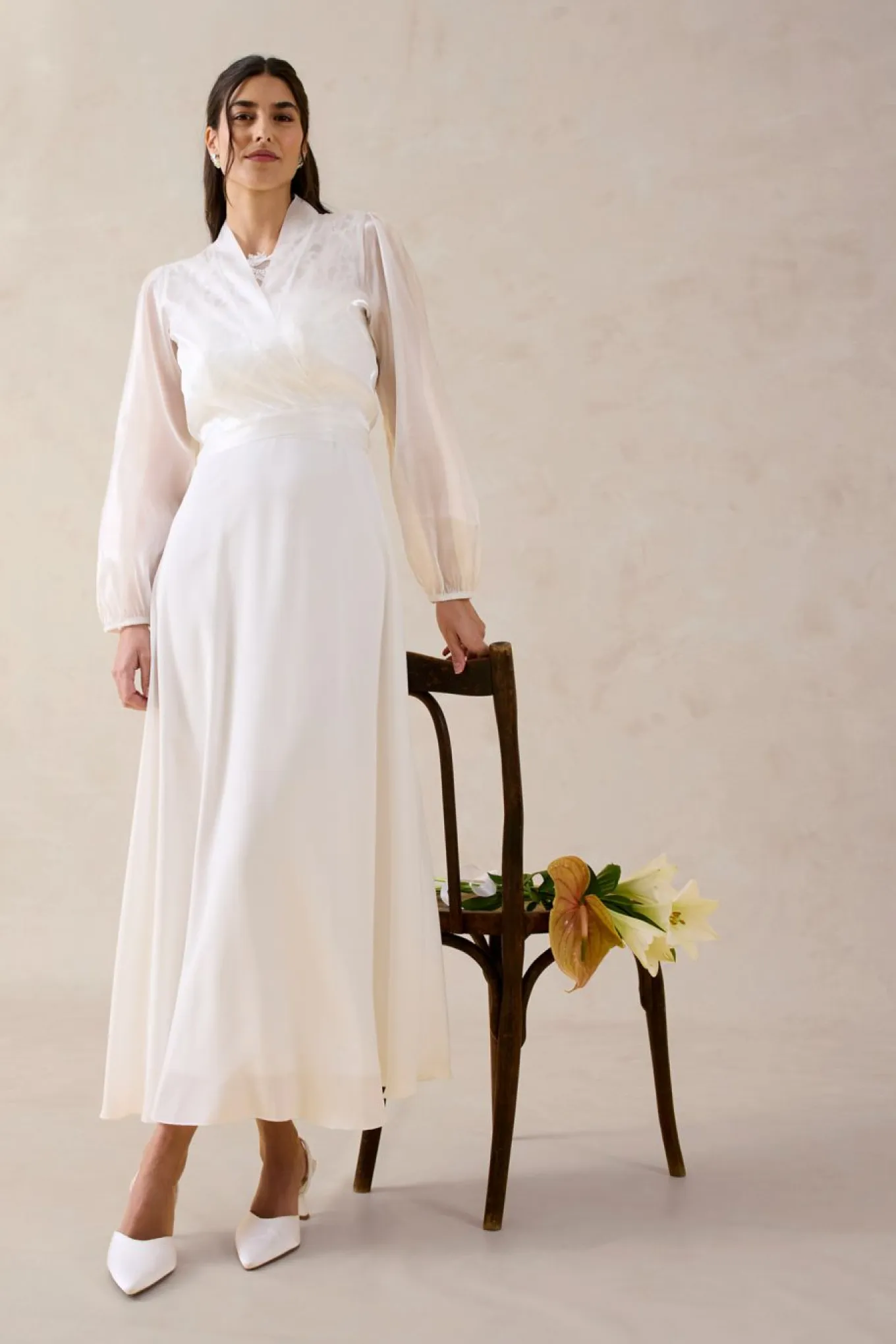 Bolero de tul fino con detalle de lazo
