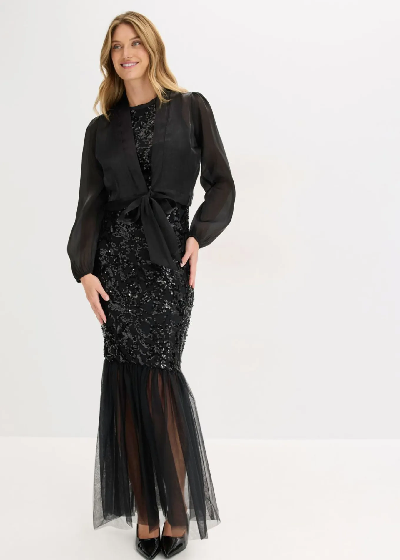 Bolero de tul fino con detalle de lazo