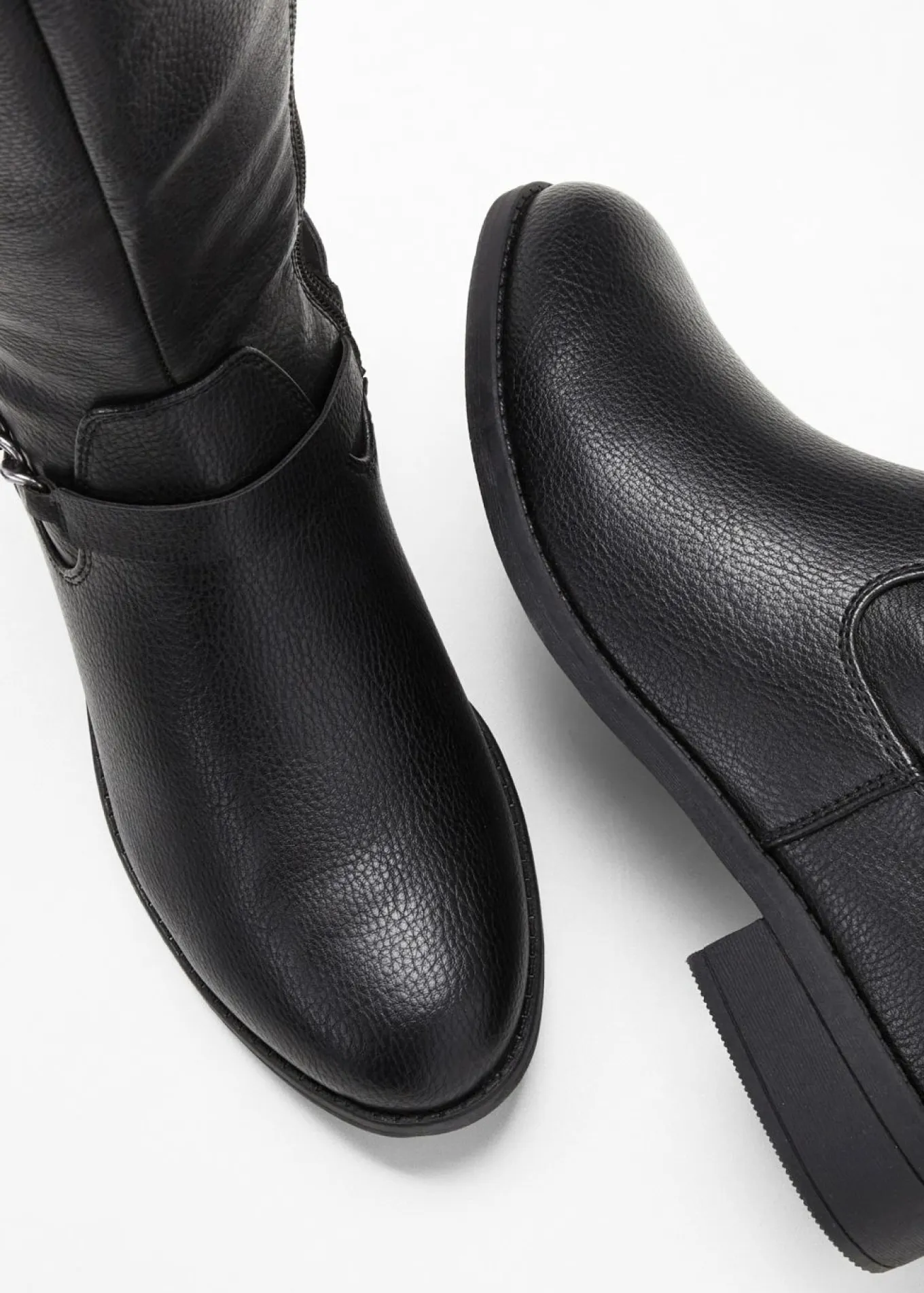 Botas