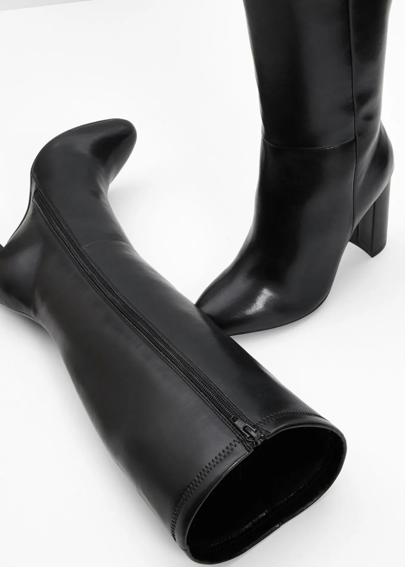 Botas