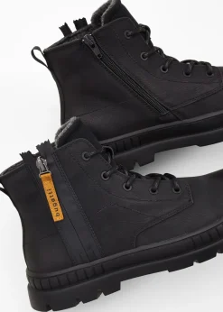 Botas Bugatti con cordones y suela perfilada