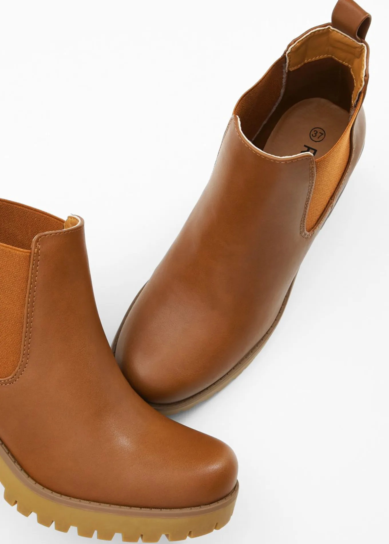 Botas Chelsea con tacón ancho
