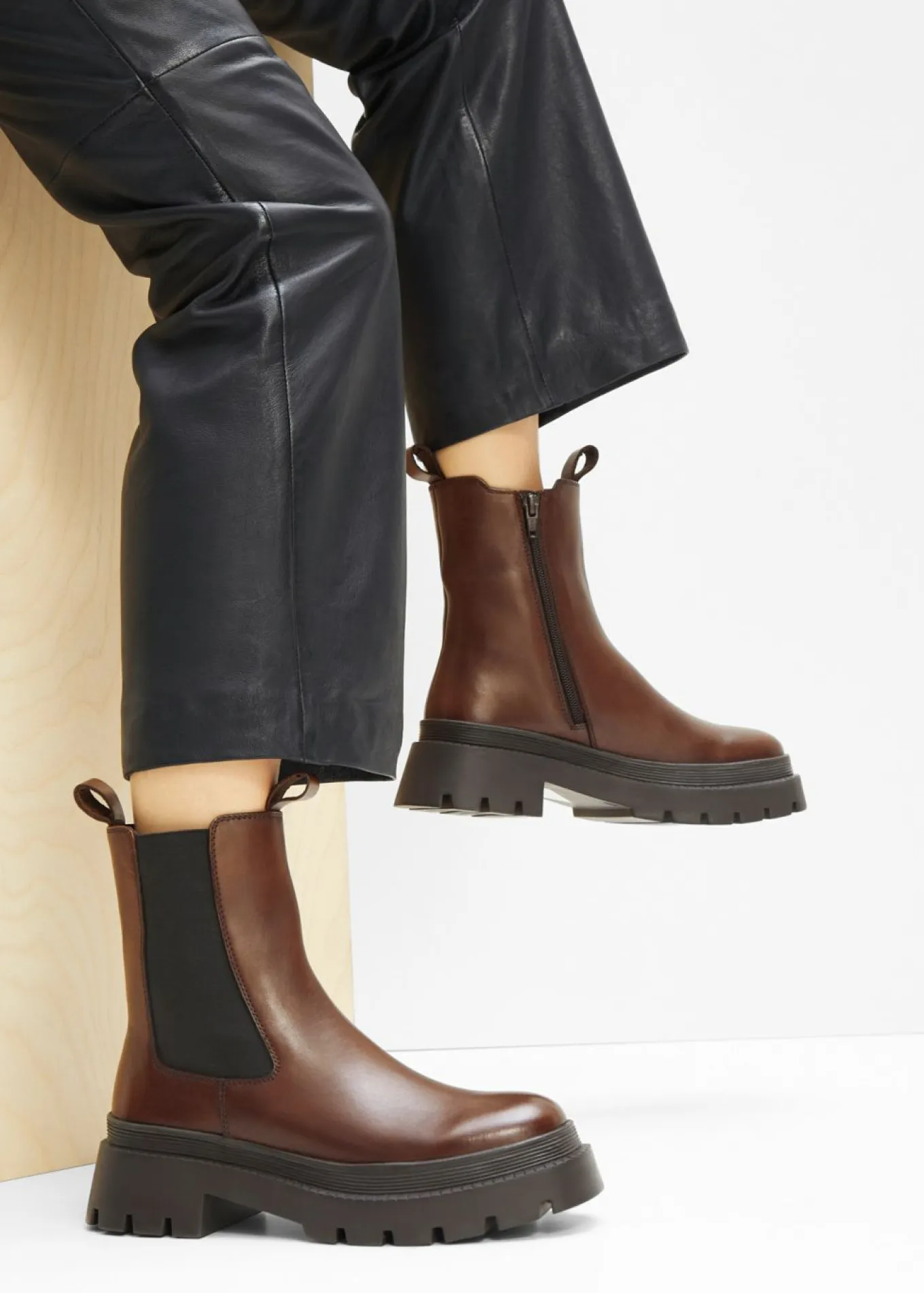 Botas Chelsea de cuero