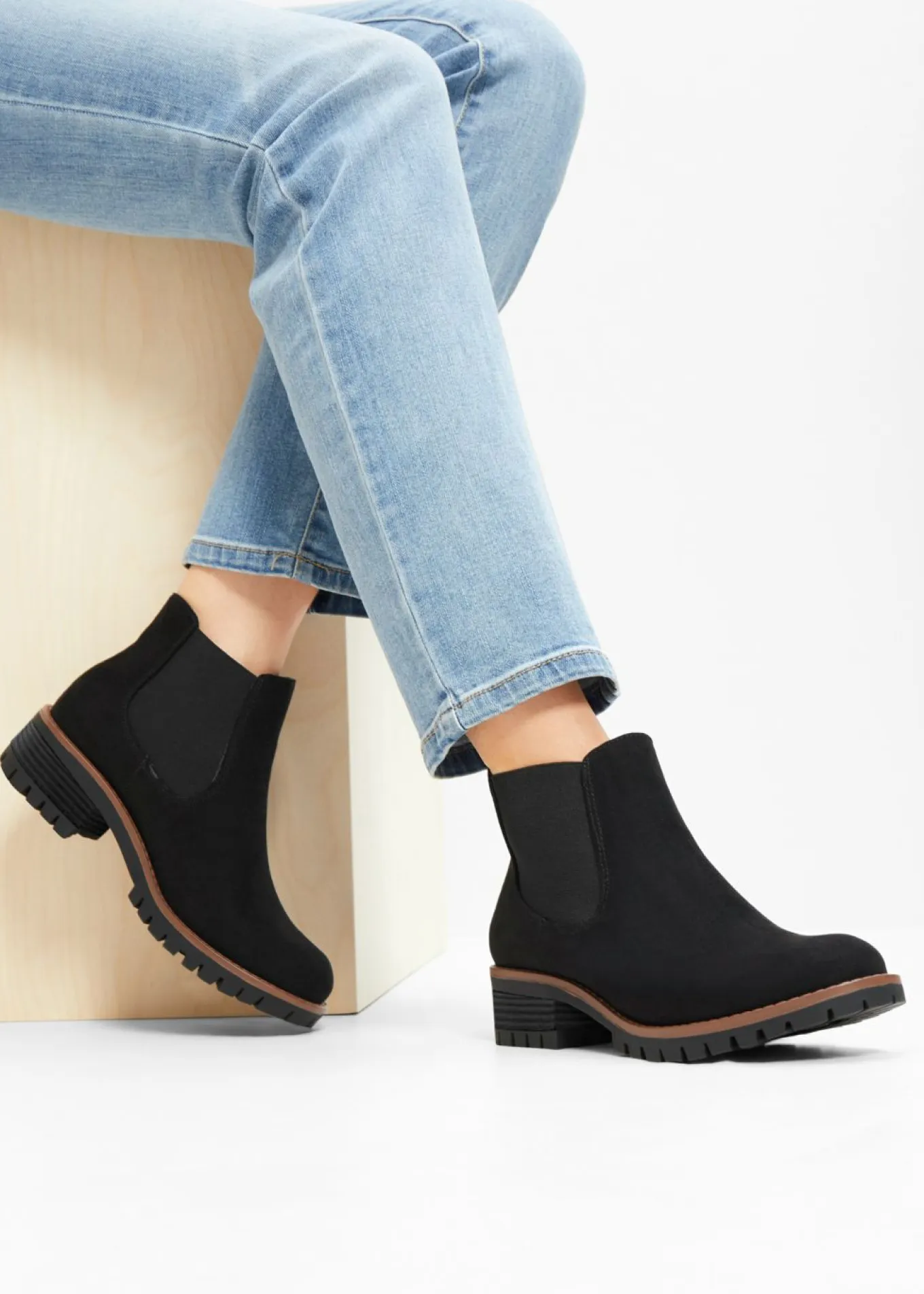 Botas Chelsea en suela perfilada