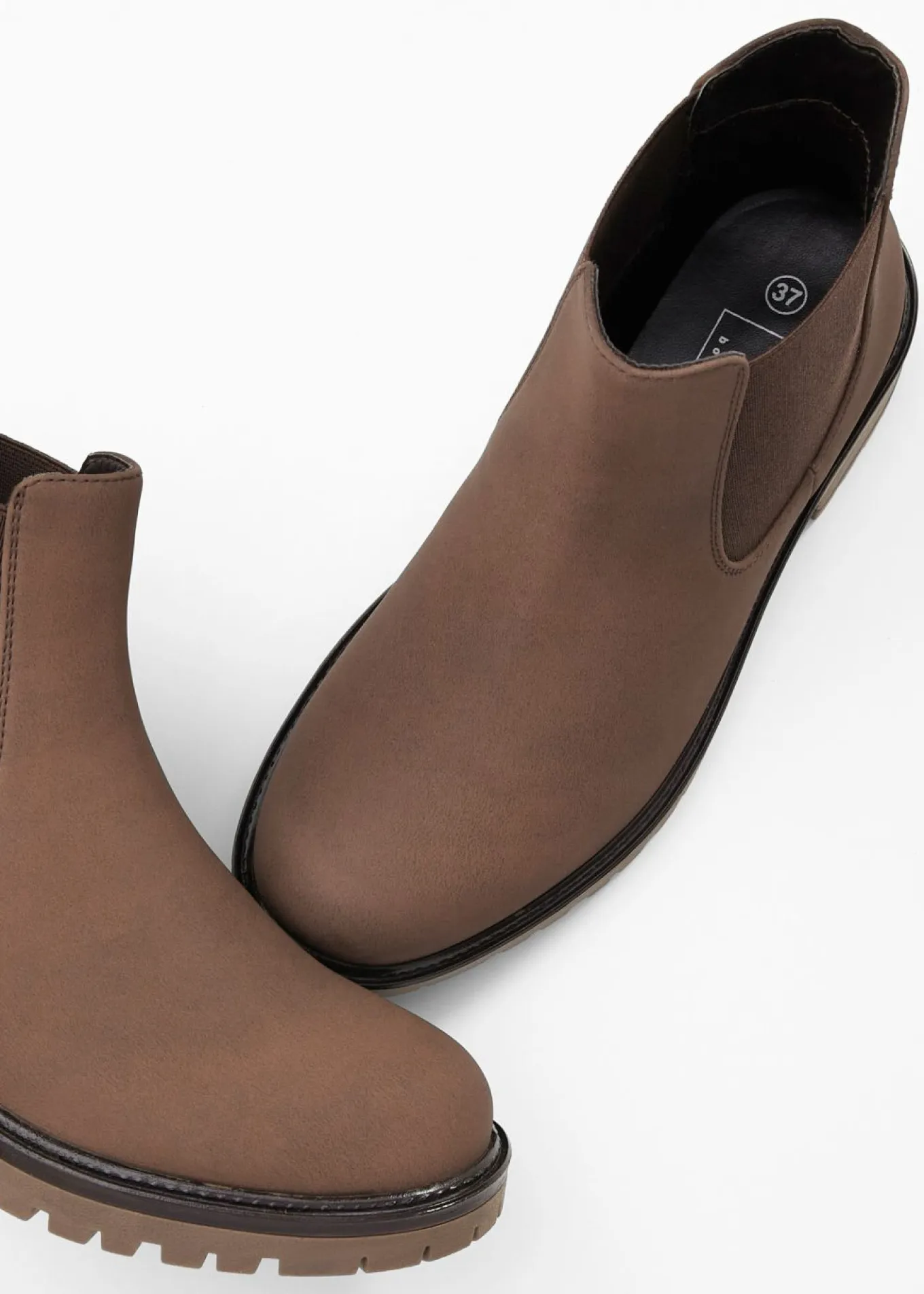 Botas Chelsea en suela perfilada