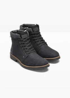 Botas con cordones