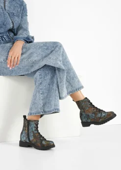 Botas con cordones y estampado de flores