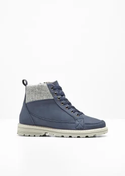Botas con cordones y suela perfilada