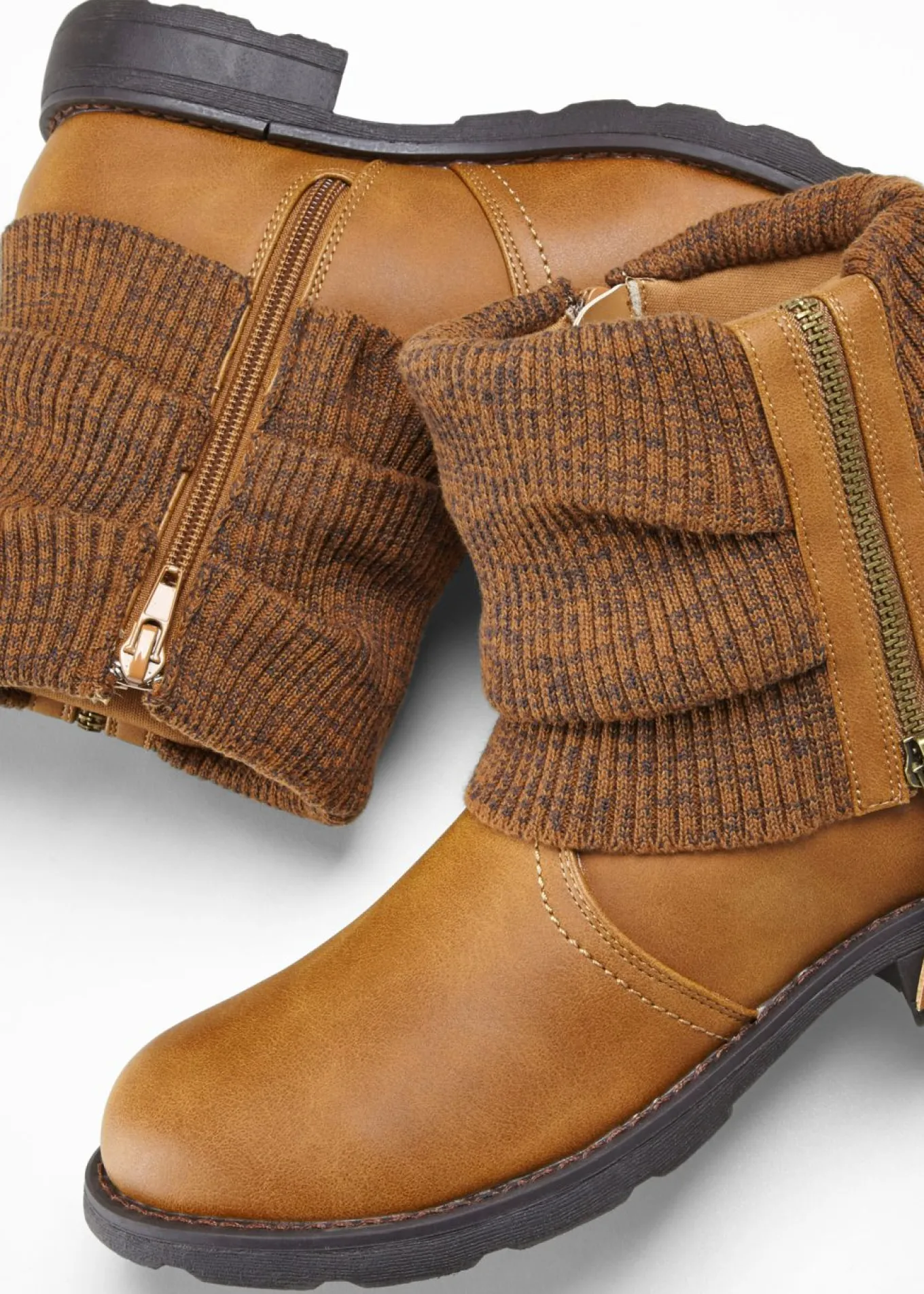 Botas con inserto de punto