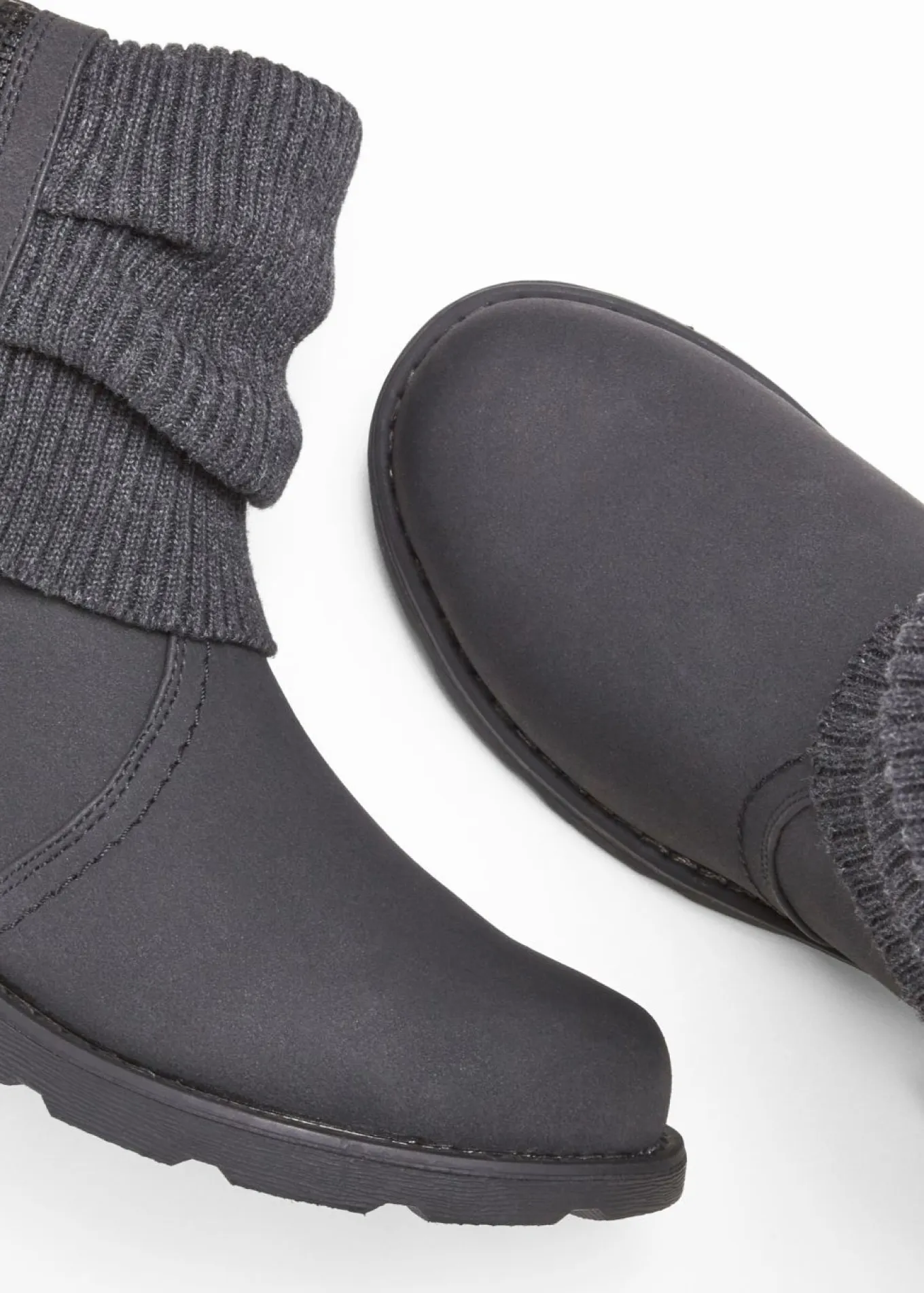 Botas con inserto de punto