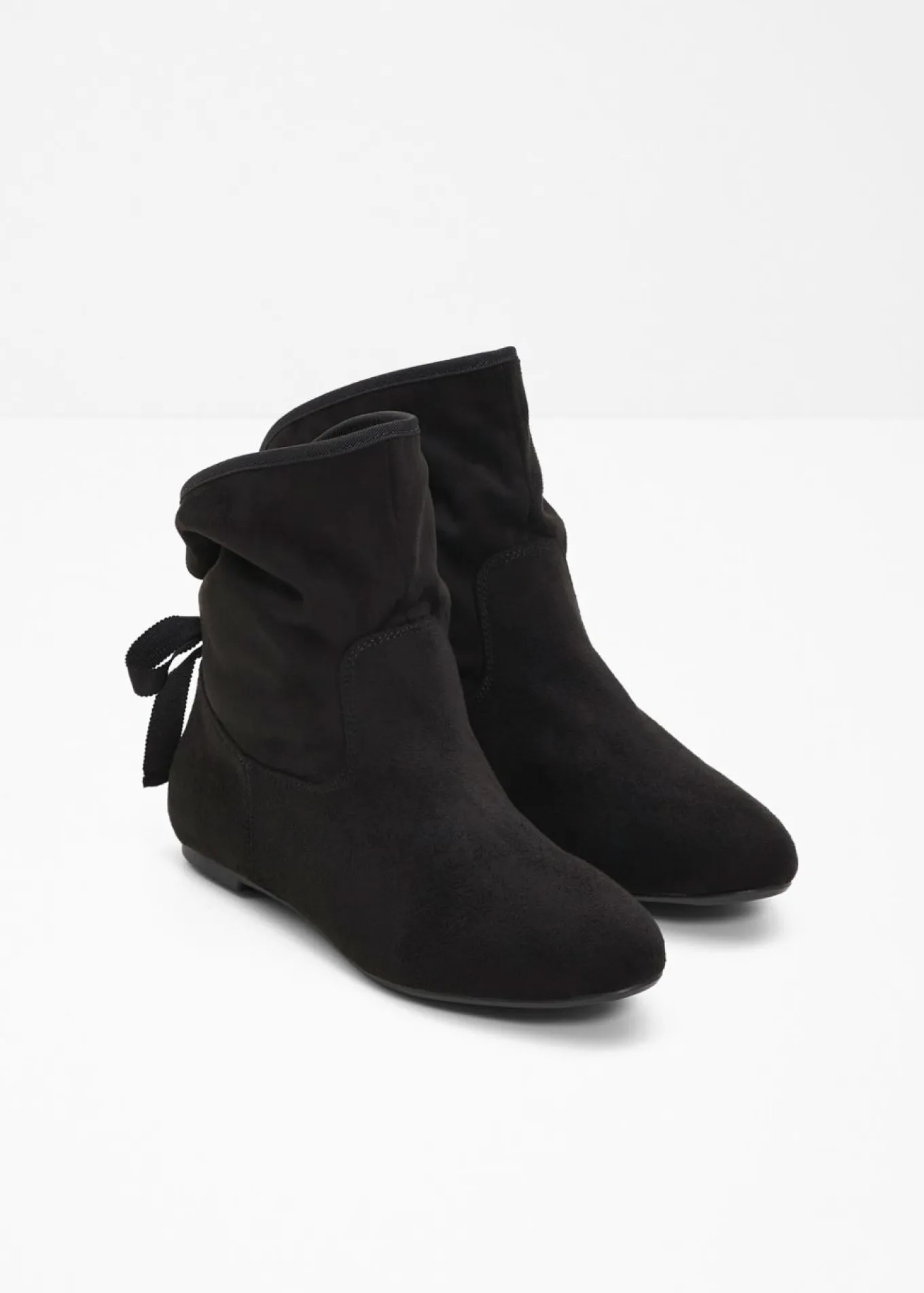 Botas con lazo