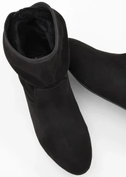 Botas con lazo