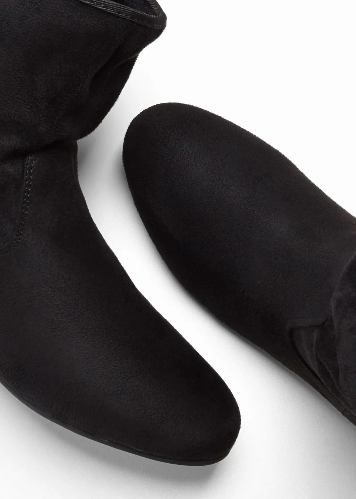 Botas con lazo
