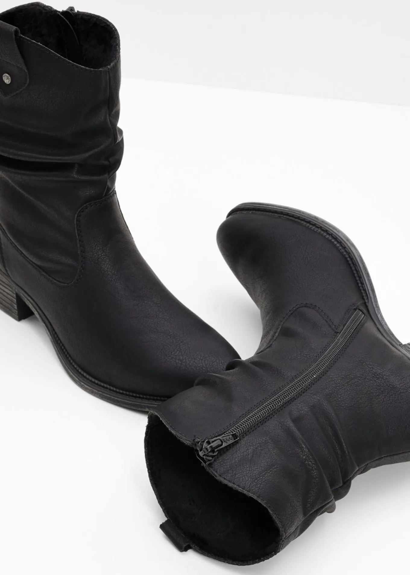 Botas cowboy cómodas y forradas de Rieker