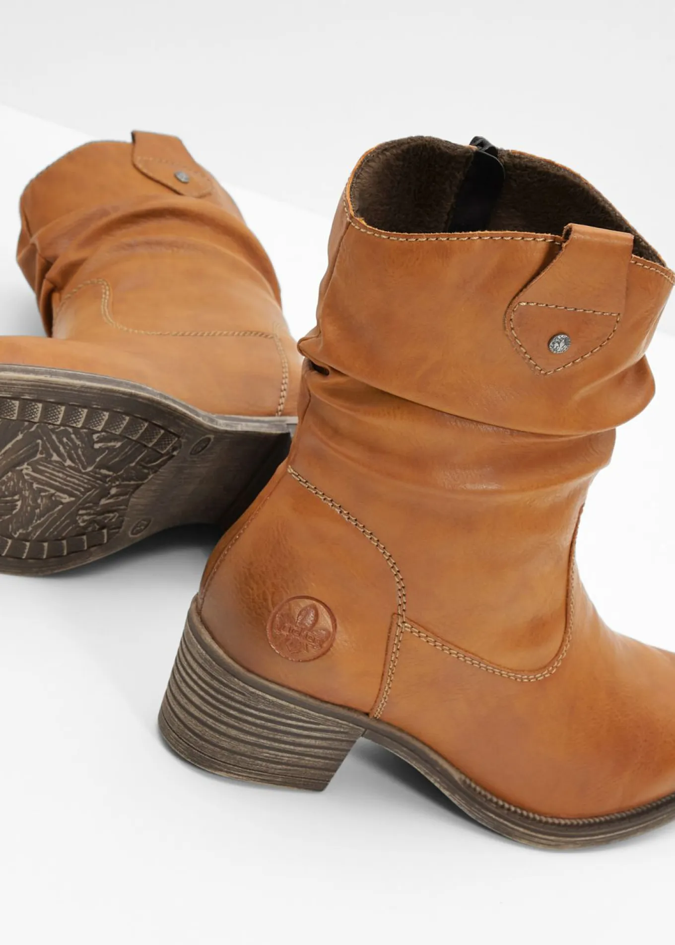 Botas cowboy cómodas y forradas de Rieker
