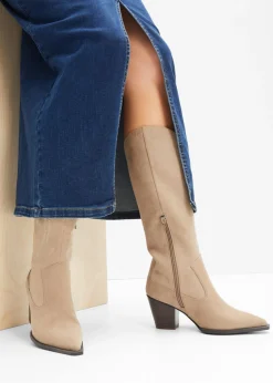 Botas estilo cowboy con bordados