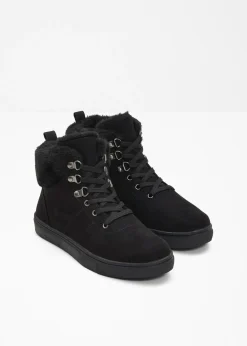 Botas forradas con cordones