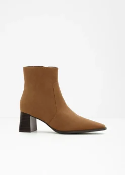 Botines con tacón grueso
