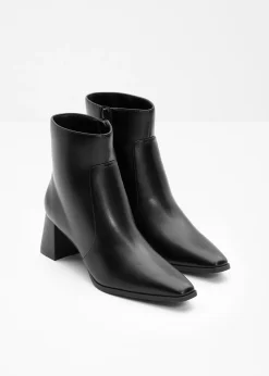 Botines con tacón grueso