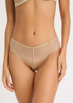 Braguita brasileña con bordado