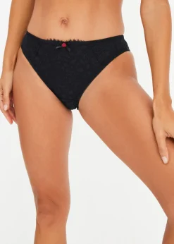 Braguita con encaje