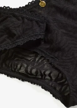 Braguita con encaje fino