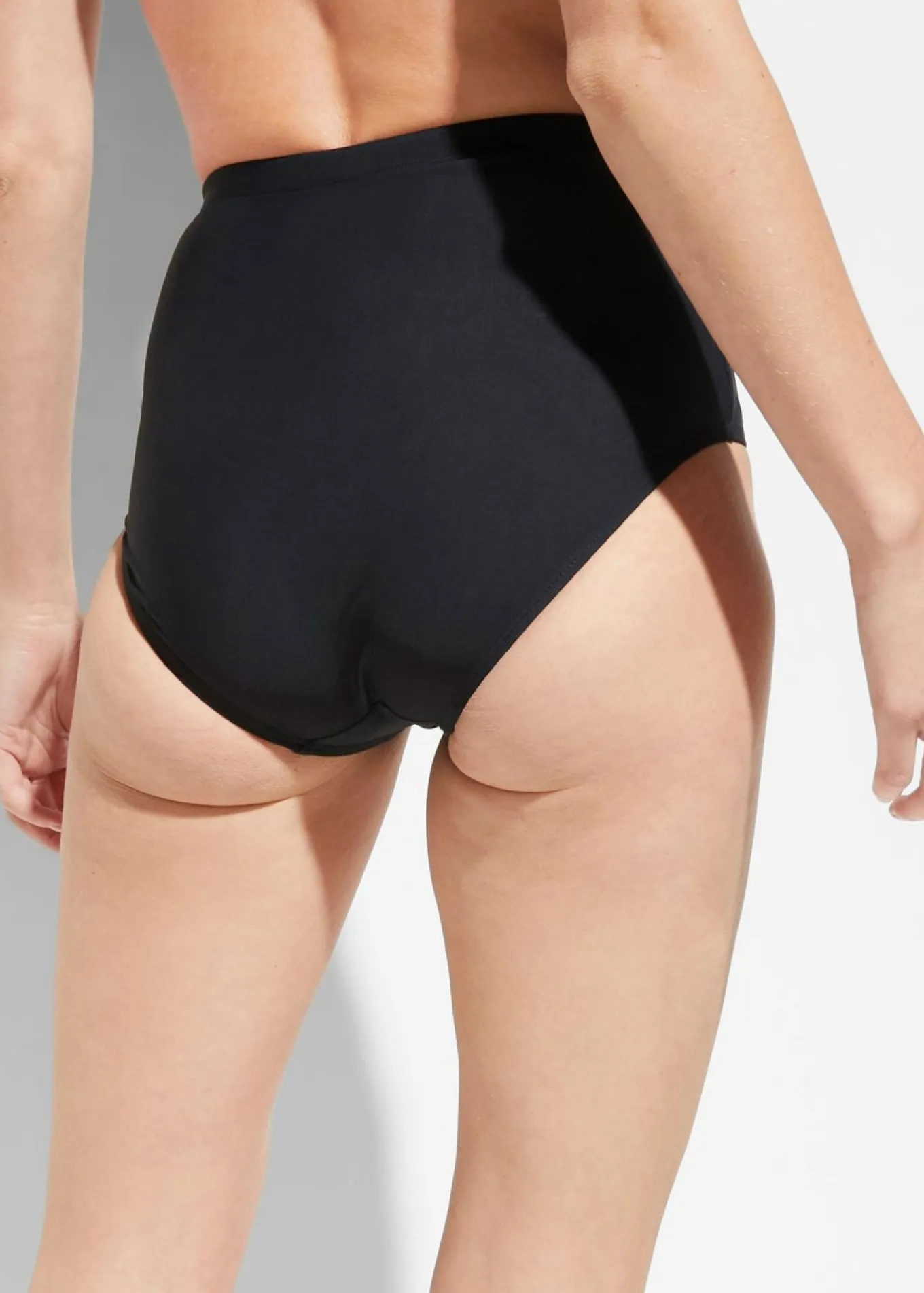 Braguita de bikini de tiro alto con ligero efecto moldeador
