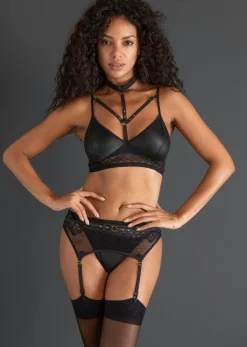 Bralette + tanga + sujetador con tirantes con efecto mojado (3 piezas)