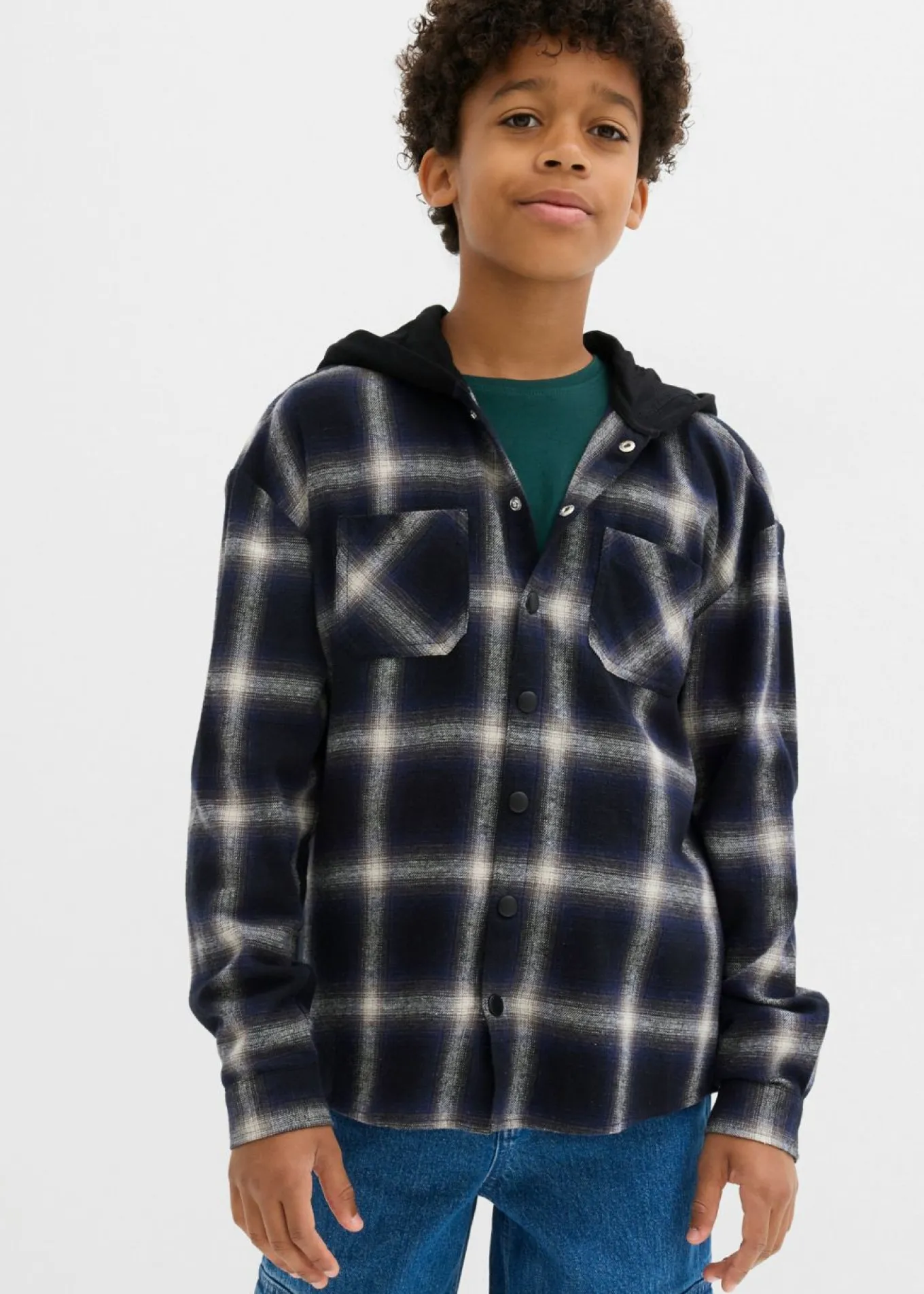 Camisa de franela con manga larga y capucha