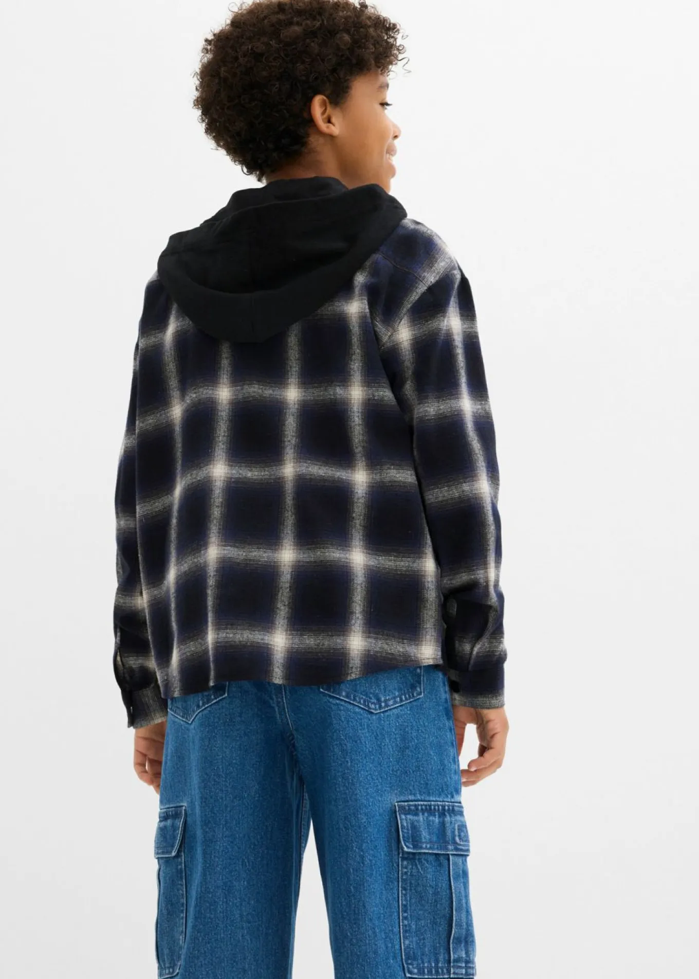 Camisa de franela con manga larga y capucha