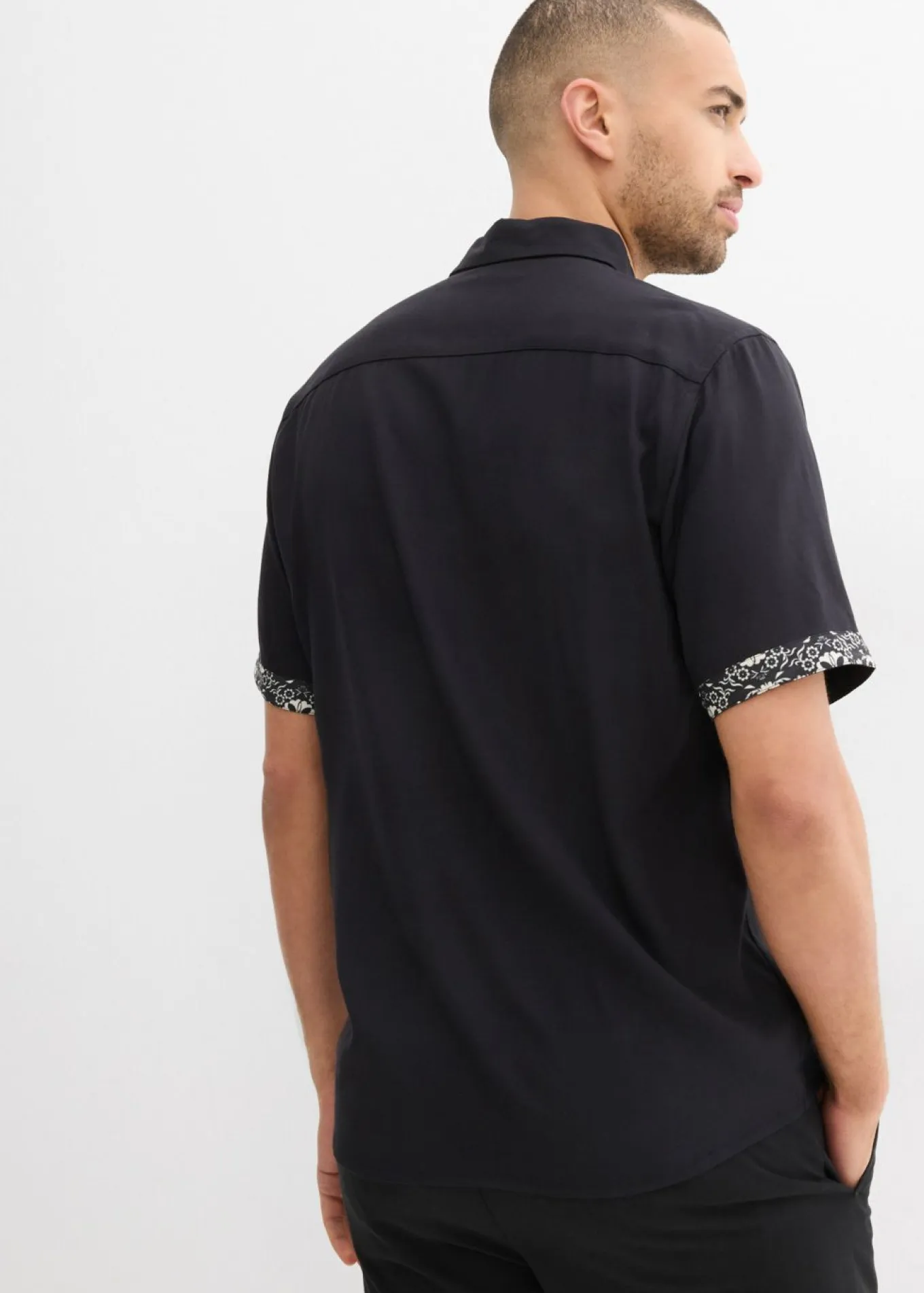 Camisa de manga corta de viscosa con corte slim