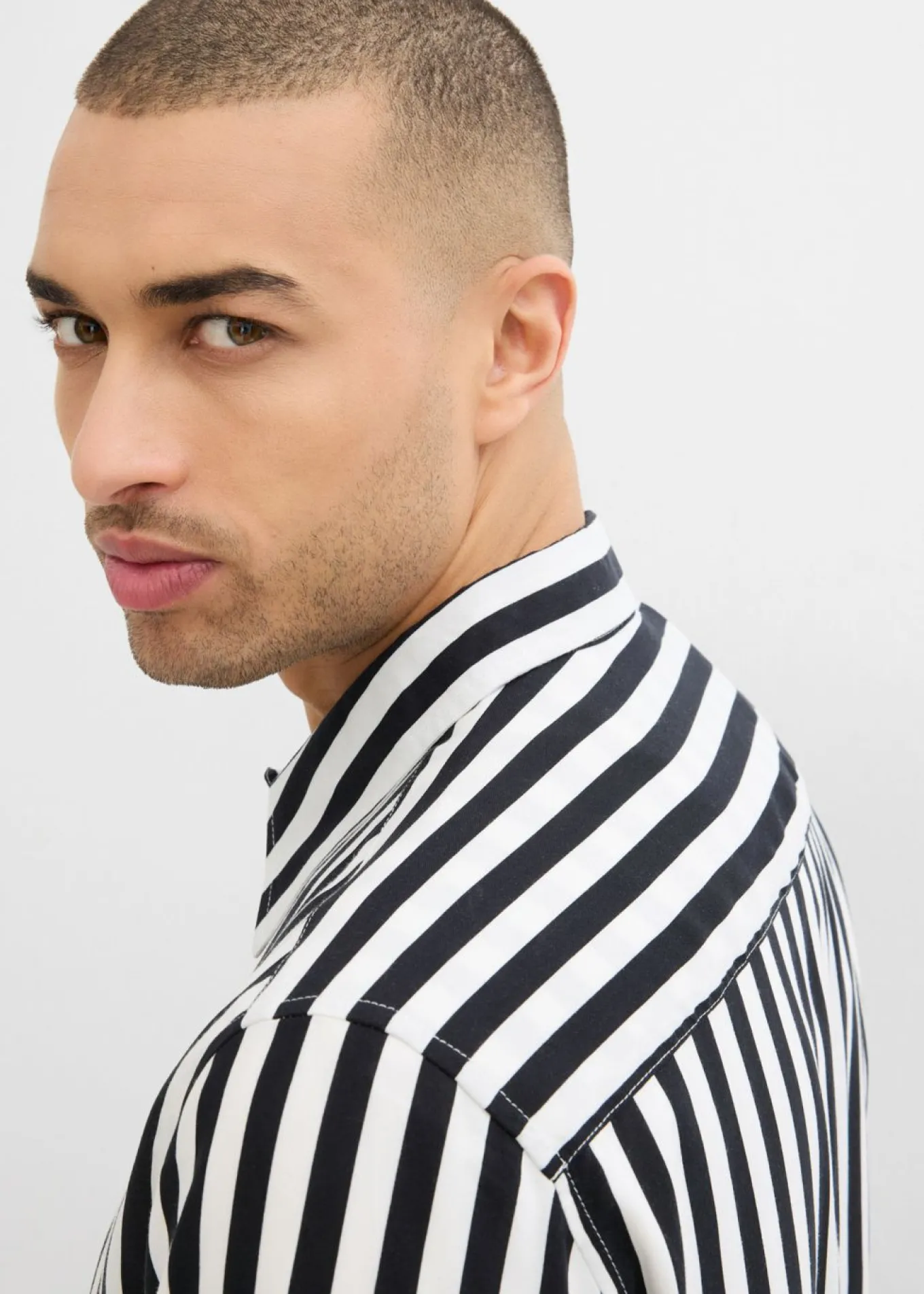 Camisa de manga corta de viscosa suave
