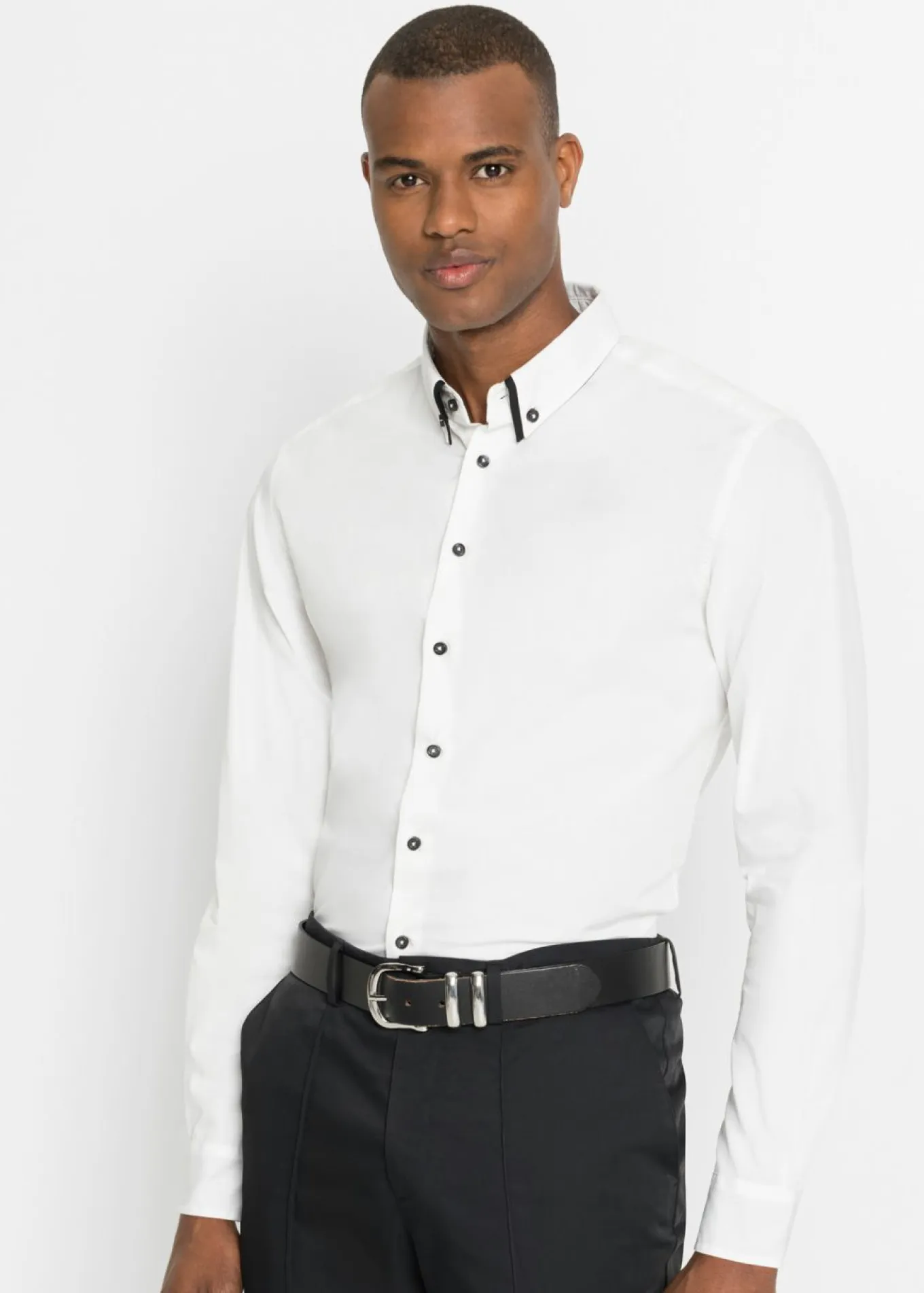Camisa de oficina con mangas largas