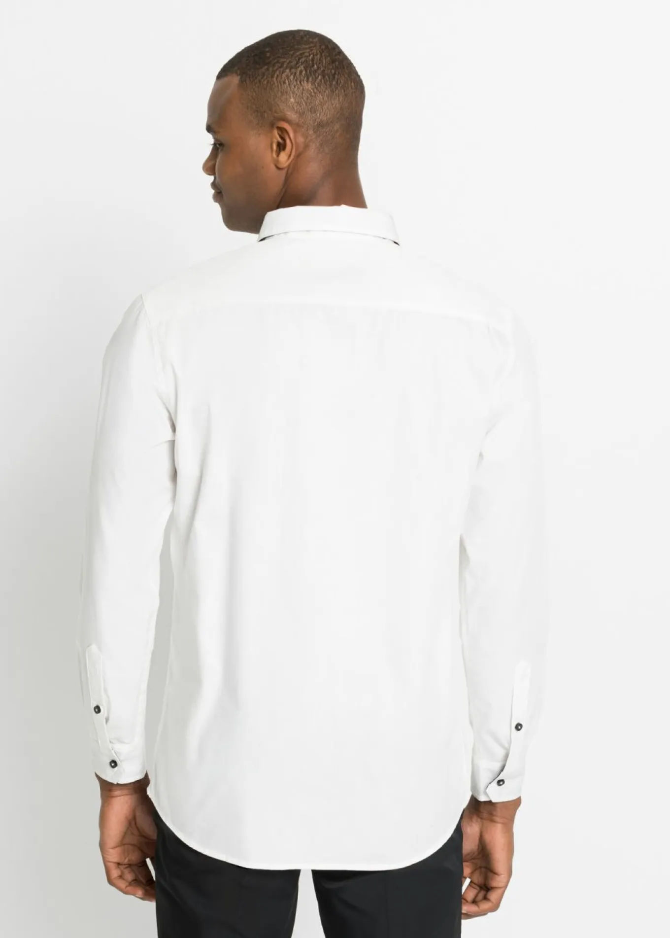 Camisa de oficina con mangas largas
