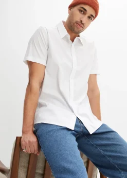 Camisa elástica de manga corta y corte slim
