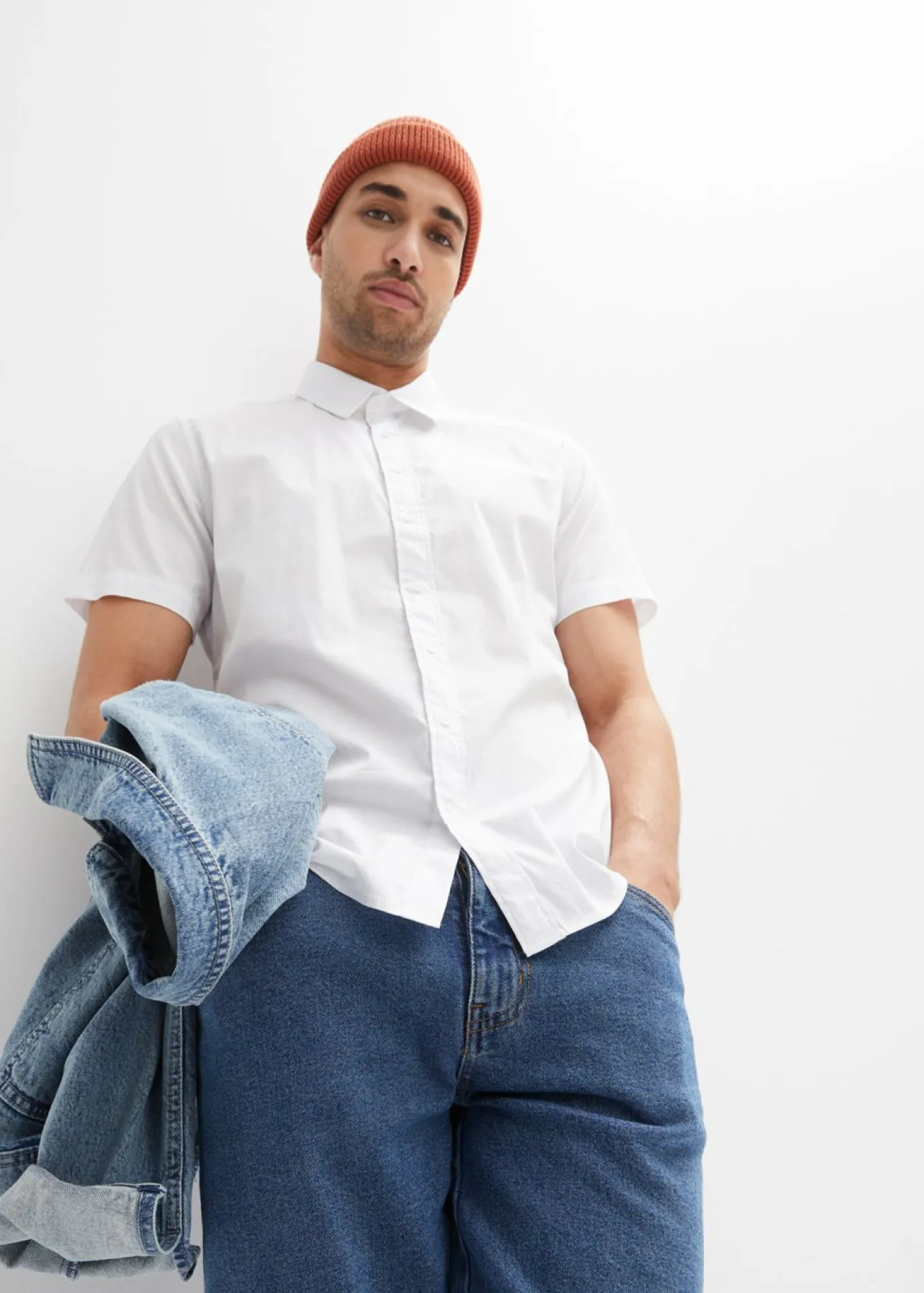 Camisa elástica de manga corta y corte slim