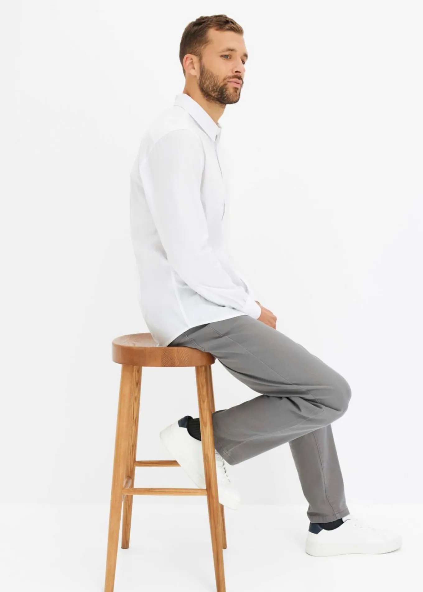Camisa formal con elástico y corte regular